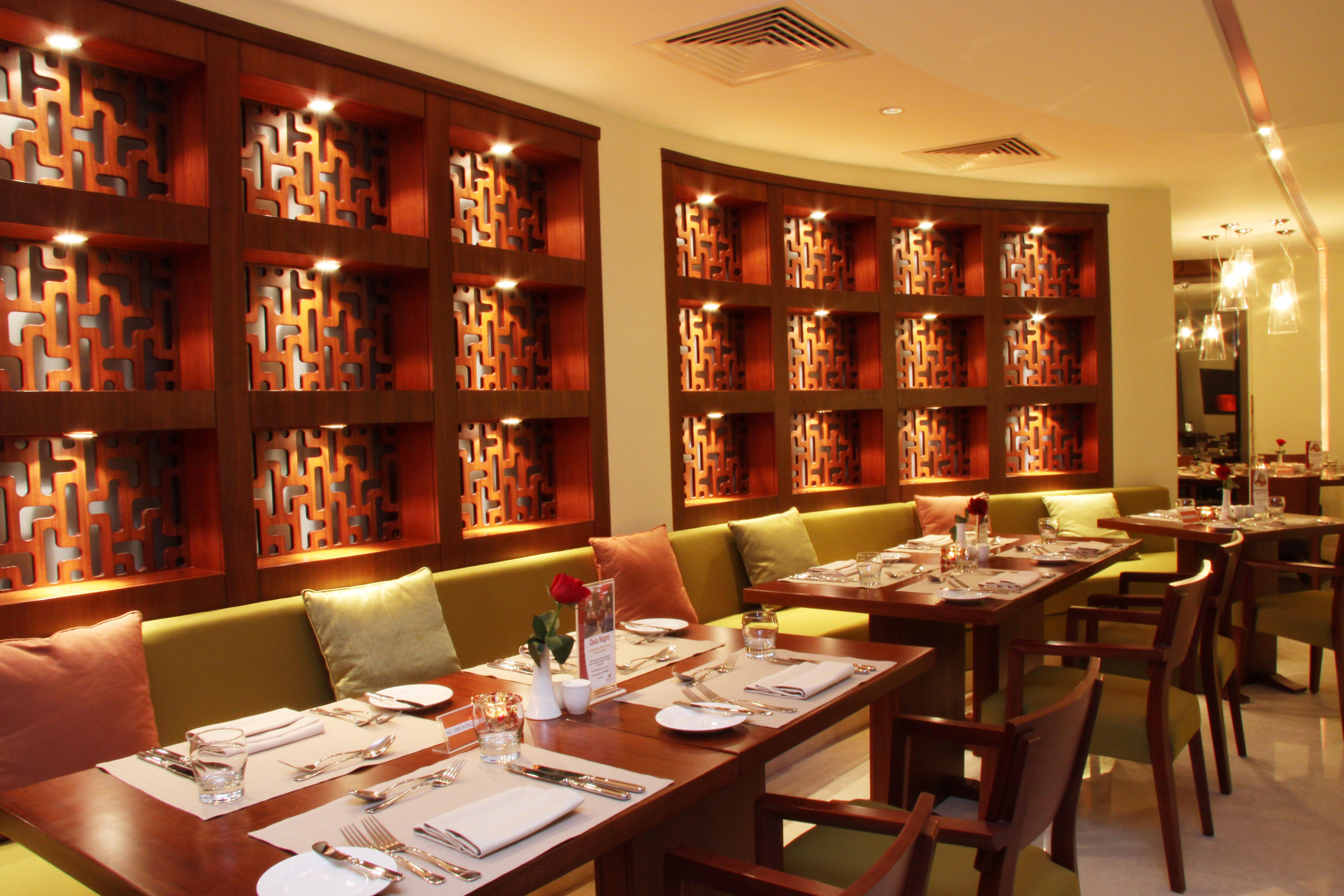 Crowne Plaza Sohar By Ihg Otel Restoran fotoğraf